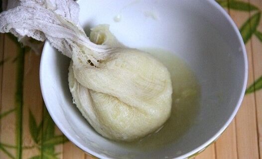 Zume de cebola para limpar o corpo de parasitos